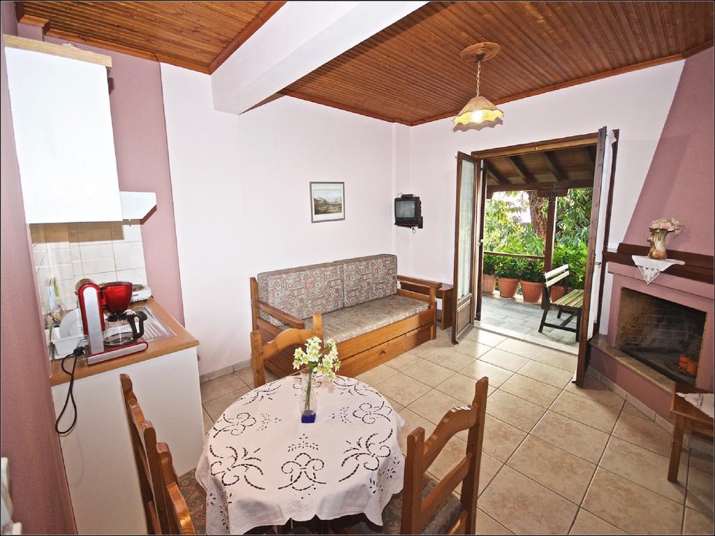Villa Aglaini Áyios Dhimítrios Buitenkant foto